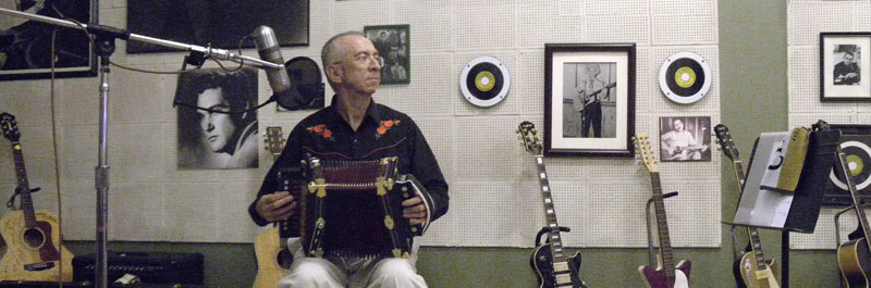 Gerard Dole recording at Sun Studio, Memphis, Tennessee